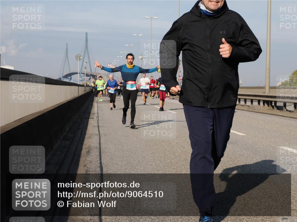 03.10.2025 - Köhlbrandbrückenlauf Fabian Wolf http://msf.ph/oto/9064510 03.10.2025 10:07:41 Position 3  meine-sportfotos.de