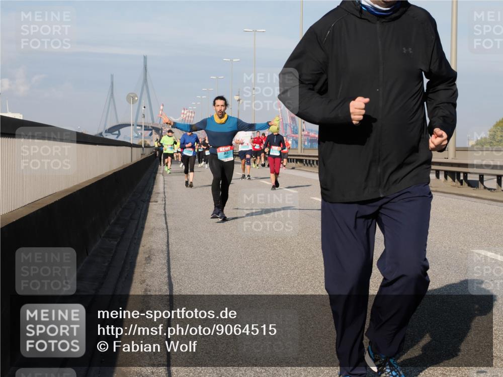 03.10.2025 - Köhlbrandbrückenlauf Fabian Wolf http://msf.ph/oto/9064515 03.10.2025 10:07:41 Position 3  meine-sportfotos.de