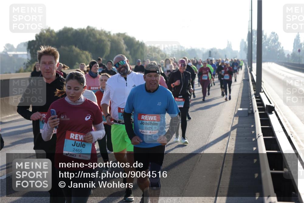 03.10.2025 - Köhlbrandbrückenlauf Jannik Wohlers http://msf.ph/oto/9064516 03.10.2025 09:25:23 Position 3 2465, 3393 meine-sportfotos.de