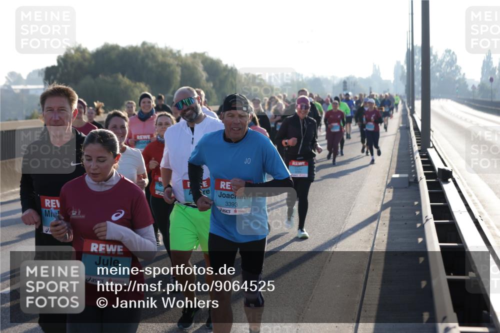 03.10.2025 - Köhlbrandbrückenlauf Jannik Wohlers http://msf.ph/oto/9064525 03.10.2025 09:25:24 Position 3 2465, 3393 meine-sportfotos.de