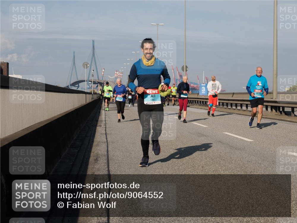 03.10.2025 - Köhlbrandbrückenlauf Fabian Wolf http://msf.ph/oto/9064552 03.10.2025 10:07:43 Position 3 1887 meine-sportfotos.de