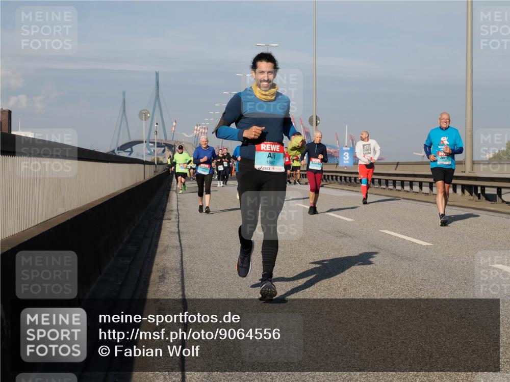 03.10.2025 - Köhlbrandbrückenlauf Fabian Wolf http://msf.ph/oto/9064556 03.10.2025 10:07:43 Position 3 1887 meine-sportfotos.de