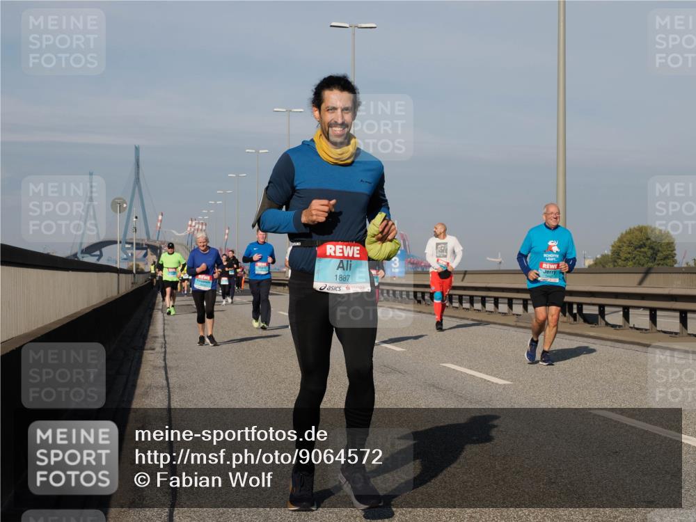 03.10.2025 - Köhlbrandbrückenlauf Fabian Wolf http://msf.ph/oto/9064572 03.10.2025 10:07:44 Position 3 1887 meine-sportfotos.de