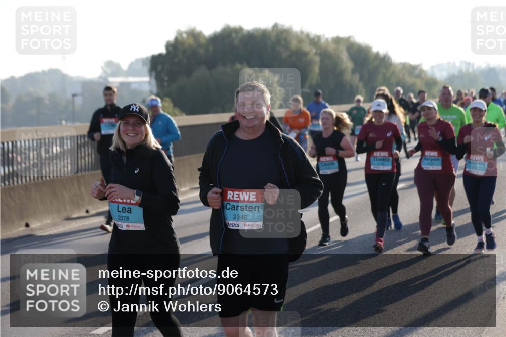 03.10.2025 - Köhlbrandbrückenlauf Jannik Wohlers http://msf.ph/oto/9064573 03.10.2025 09:25:28 Position 3 2378, 2348, 2727 meine-sportfotos.de