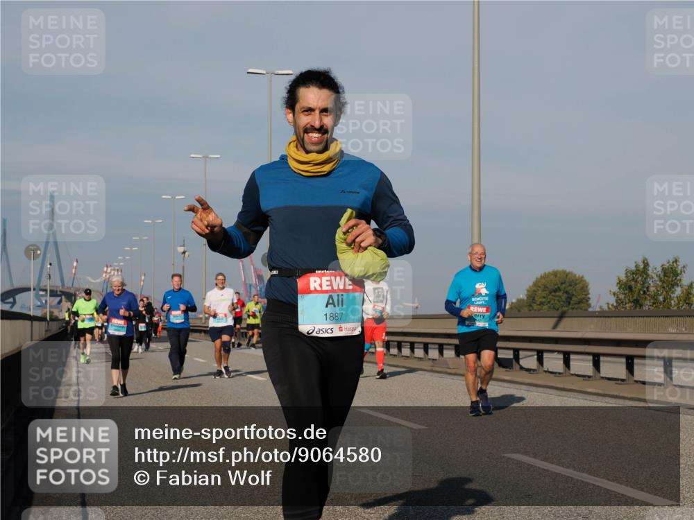 03.10.2025 - Köhlbrandbrückenlauf Fabian Wolf http://msf.ph/oto/9064580 03.10.2025 10:07:44 Position 3 1887 meine-sportfotos.de