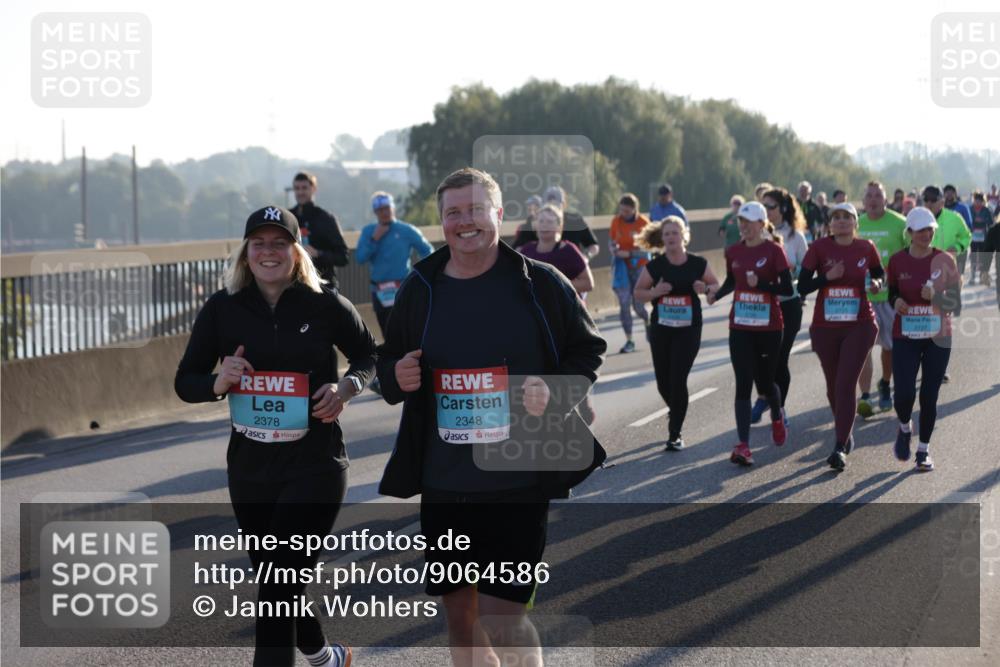03.10.2025 - Köhlbrandbrückenlauf Jannik Wohlers http://msf.ph/oto/9064586 03.10.2025 09:25:28 Position 3 2378, 2348, 2727 meine-sportfotos.de