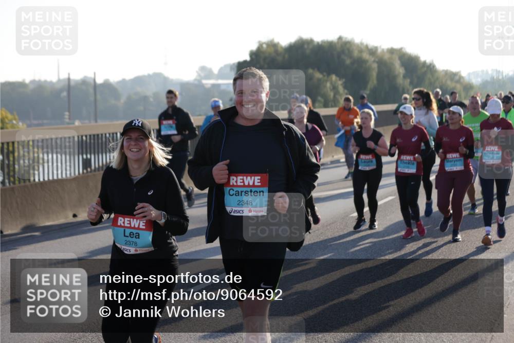 03.10.2025 - Köhlbrandbrückenlauf Jannik Wohlers http://msf.ph/oto/9064592 03.10.2025 09:25:29 Position 3 2378, 2348, 2727 meine-sportfotos.de