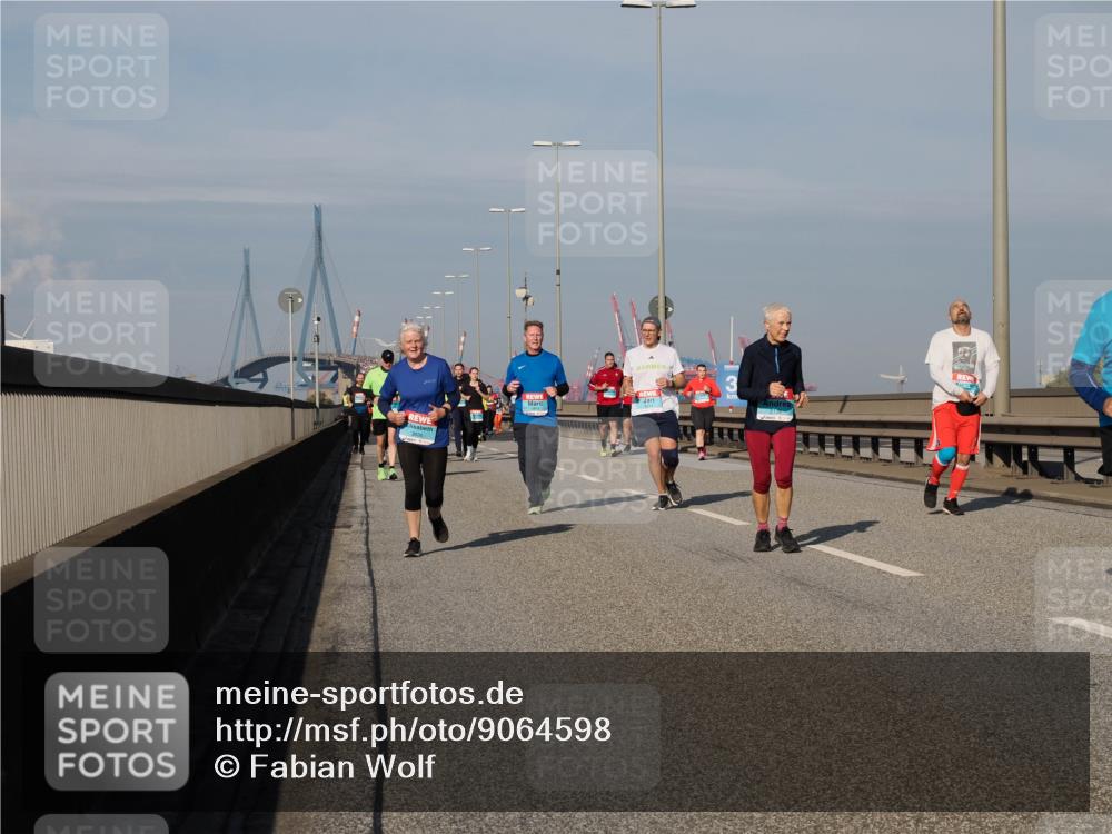 03.10.2025 - Köhlbrandbrückenlauf Fabian Wolf http://msf.ph/oto/9064598 03.10.2025 10:07:46 Position 3  meine-sportfotos.de