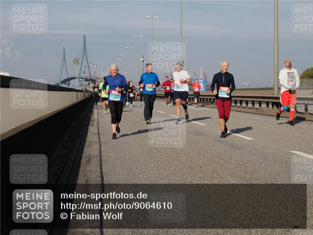 03.10.2025 - Köhlbrandbrückenlauf Fabian Wolf http://msf.ph/oto/9064610 03.10.2025 10:07:46 Position 3  meine-sportfotos.de