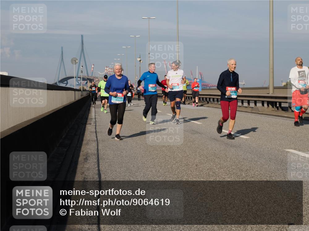 03.10.2025 - Köhlbrandbrückenlauf Fabian Wolf http://msf.ph/oto/9064619 03.10.2025 10:07:47 Position 3  meine-sportfotos.de