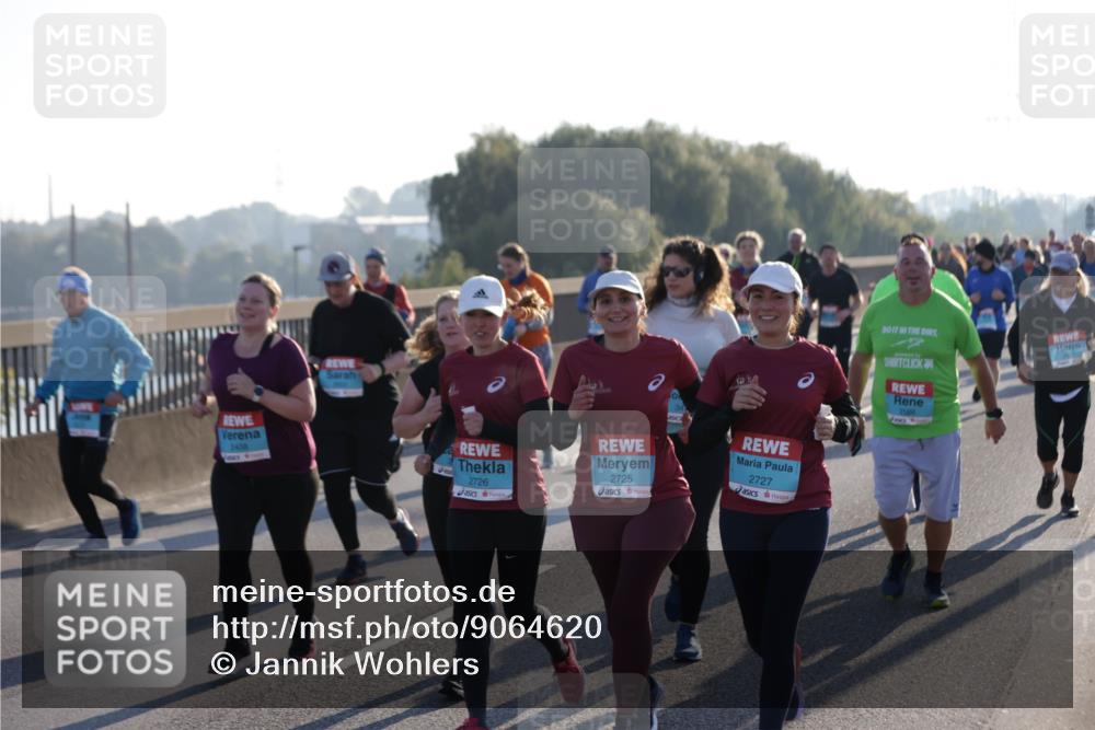 03.10.2025 - Köhlbrandbrückenlauf Jannik Wohlers http://msf.ph/oto/9064620 03.10.2025 09:25:31 Position 3 2438, 2726, 2725, 2727, 3588 meine-sportfotos.de