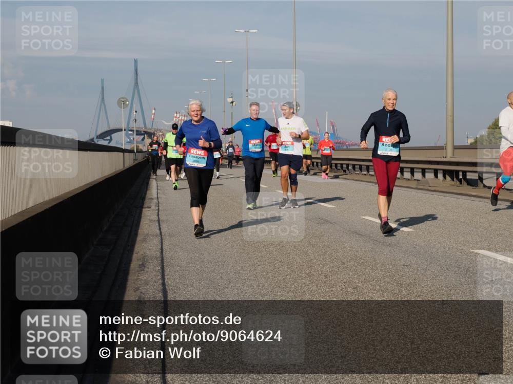 03.10.2025 - Köhlbrandbrückenlauf Fabian Wolf http://msf.ph/oto/9064624 03.10.2025 10:07:47 Position 3 2136, 3234 meine-sportfotos.de