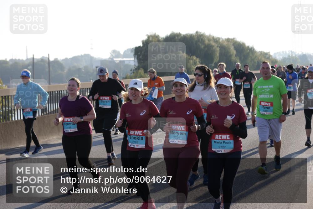 03.10.2025 - Köhlbrandbrückenlauf Jannik Wohlers http://msf.ph/oto/9064627 03.10.2025 09:25:31 Position 3 2438, 2726, 2725, 2727, 3588 meine-sportfotos.de