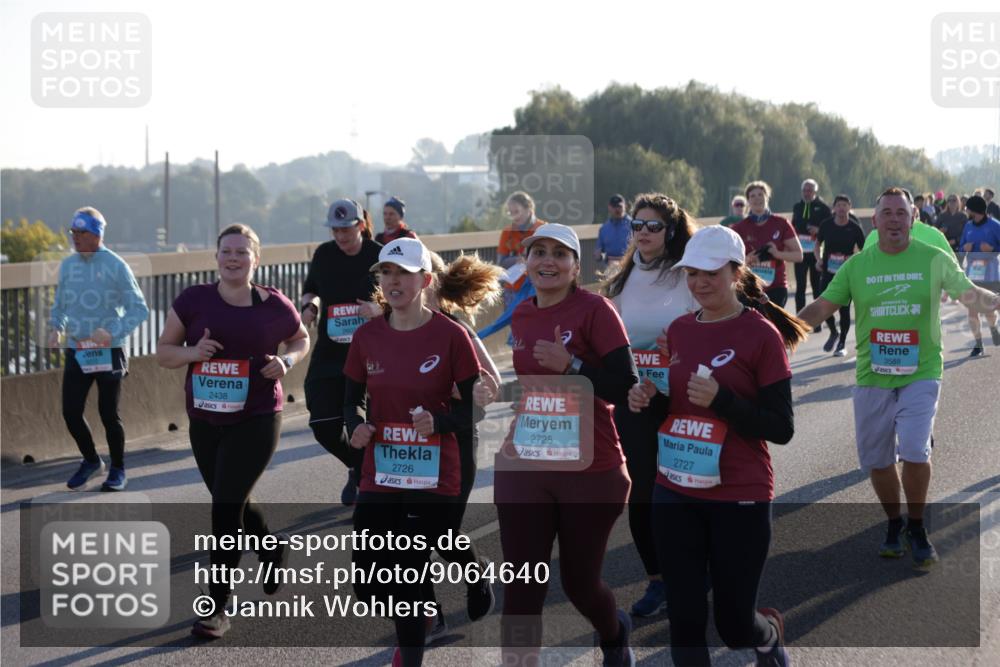 03.10.2025 - Köhlbrandbrückenlauf Jannik Wohlers http://msf.ph/oto/9064640 03.10.2025 09:25:31 Position 3 615, 2438, 2726, 2725, 2727, 3588 meine-sportfotos.de