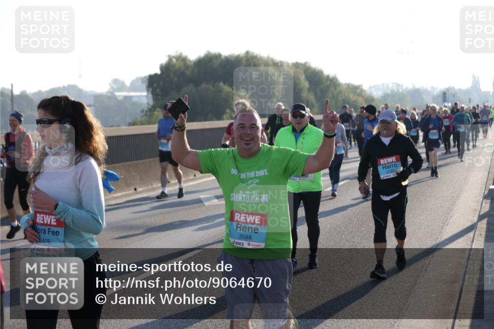 03.10.2025 - Köhlbrandbrückenlauf Jannik Wohlers http://msf.ph/oto/9064670 03.10.2025 09:25:32 Position 3 8476, 3588, 2527 meine-sportfotos.de