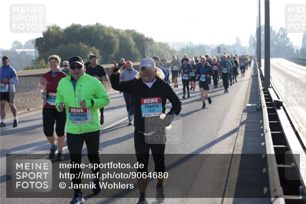 03.10.2025 - Köhlbrandbrückenlauf Jannik Wohlers http://msf.ph/oto/9064680 03.10.2025 09:25:34 Position 3 2332, 3396, 2527 meine-sportfotos.de