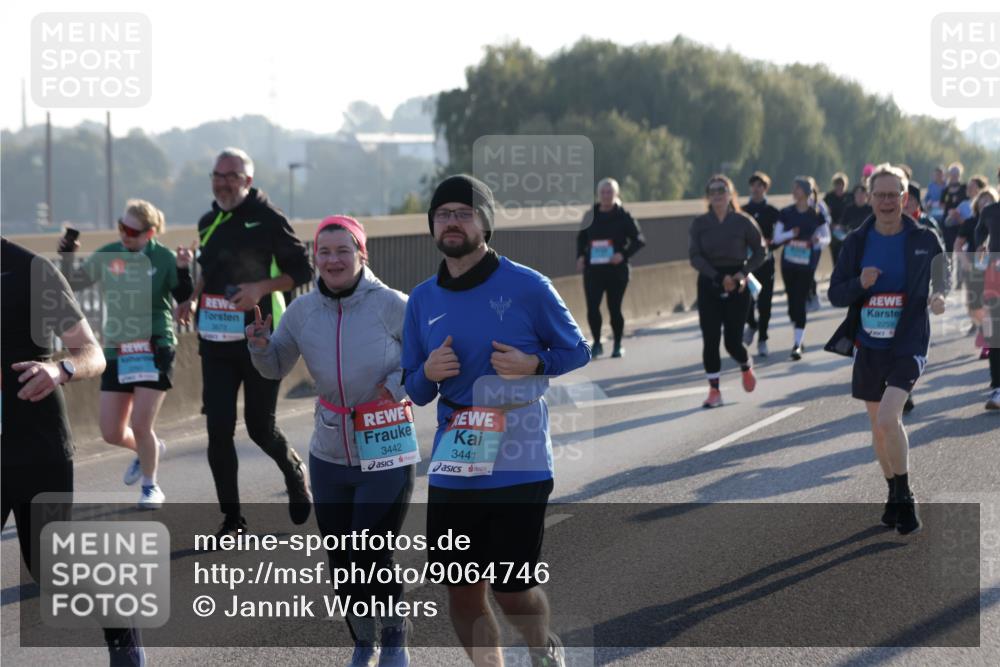 03.10.2025 - Köhlbrandbrückenlauf Jannik Wohlers http://msf.ph/oto/9064746 03.10.2025 09:25:37 Position 3 3442, 3441, 2259 meine-sportfotos.de