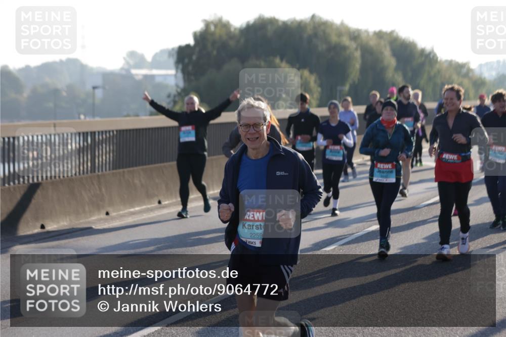 03.10.2025 - Köhlbrandbrückenlauf Jannik Wohlers http://msf.ph/oto/9064772 03.10.2025 09:25:39 Position 3 2259 meine-sportfotos.de