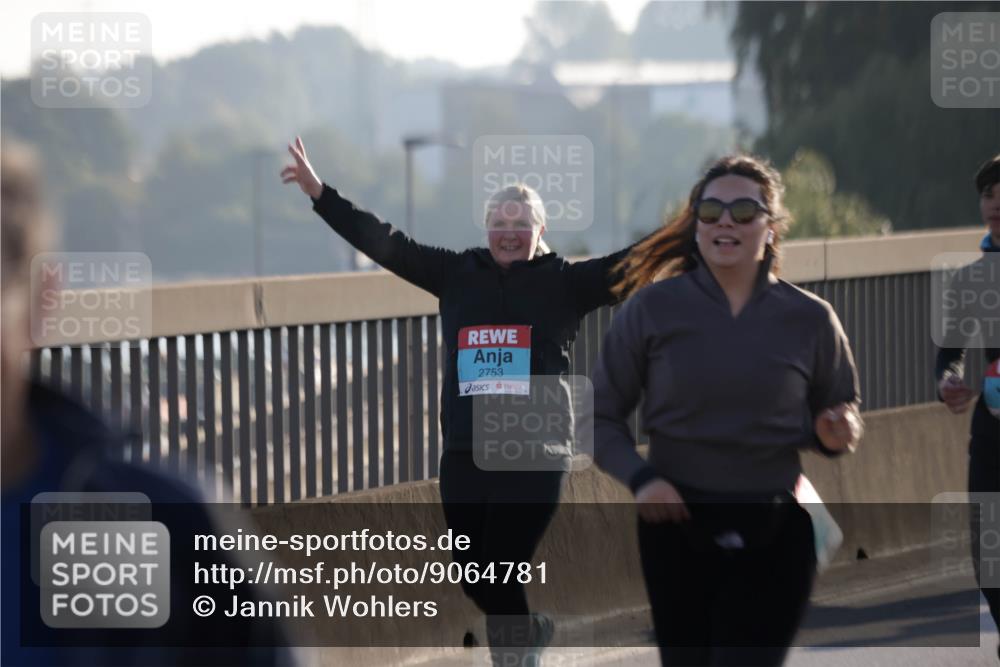 03.10.2025 - Köhlbrandbrückenlauf Jannik Wohlers http://msf.ph/oto/9064781 03.10.2025 09:25:40 Position 3 2753 meine-sportfotos.de