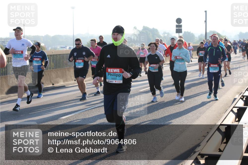 03.10.2025 - Köhlbrandbrückenlauf Lena Gebhardt http://msf.ph/oto/9064806 03.10.2025 09:21:50 Position 1 3157, 17, 1833, 1745 meine-sportfotos.de