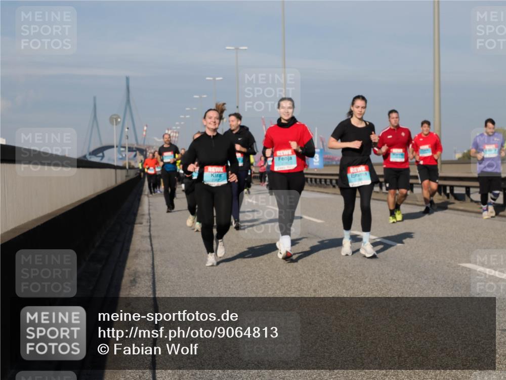 03.10.2025 - Köhlbrandbrückenlauf Fabian Wolf http://msf.ph/oto/9064813 03.10.2025 10:07:58 Position 3  meine-sportfotos.de