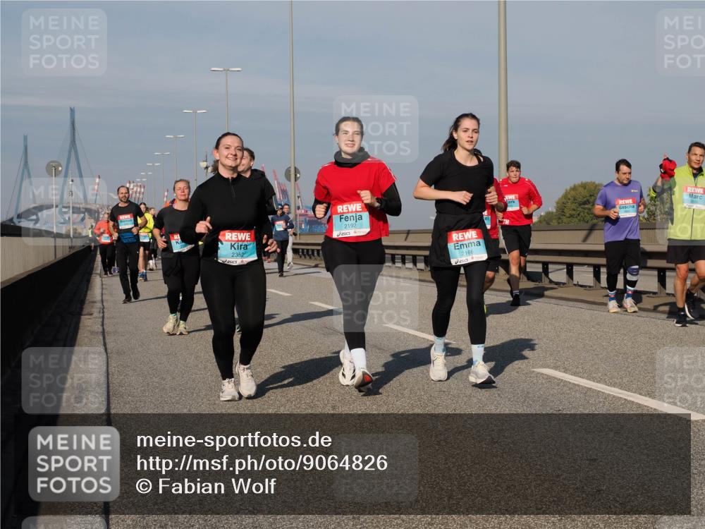 03.10.2025 - Köhlbrandbrückenlauf Fabian Wolf http://msf.ph/oto/9064826 03.10.2025 10:07:59 Position 3 2352, 2192, 2166 meine-sportfotos.de