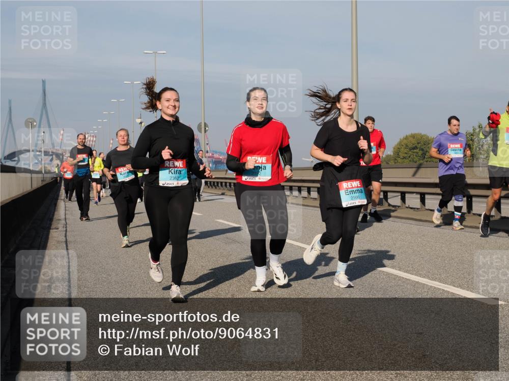 03.10.2025 - Köhlbrandbrückenlauf Fabian Wolf http://msf.ph/oto/9064831 03.10.2025 10:07:59 Position 3 2586, 2352, 2192, 2166 meine-sportfotos.de
