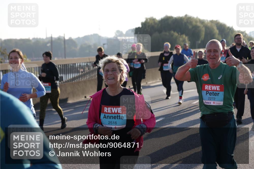 03.10.2025 - Köhlbrandbrückenlauf Jannik Wohlers http://msf.ph/oto/9064871 03.10.2025 09:25:46 Position 3 2516, 2272 meine-sportfotos.de