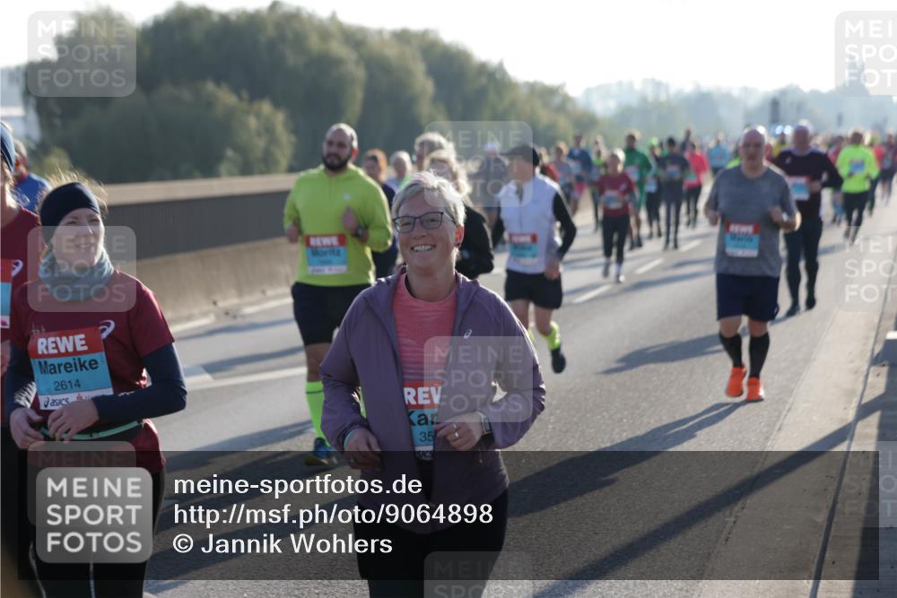 03.10.2025 - Köhlbrandbrückenlauf Jannik Wohlers http://msf.ph/oto/9064898 03.10.2025 09:25:49 Position 3 2614, 35 meine-sportfotos.de