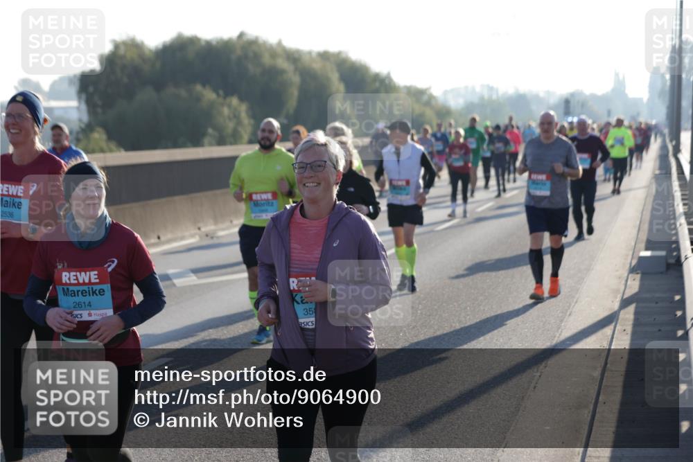 03.10.2025 - Köhlbrandbrückenlauf Jannik Wohlers http://msf.ph/oto/9064900 03.10.2025 09:25:49 Position 3 2536, 2614, 35 meine-sportfotos.de