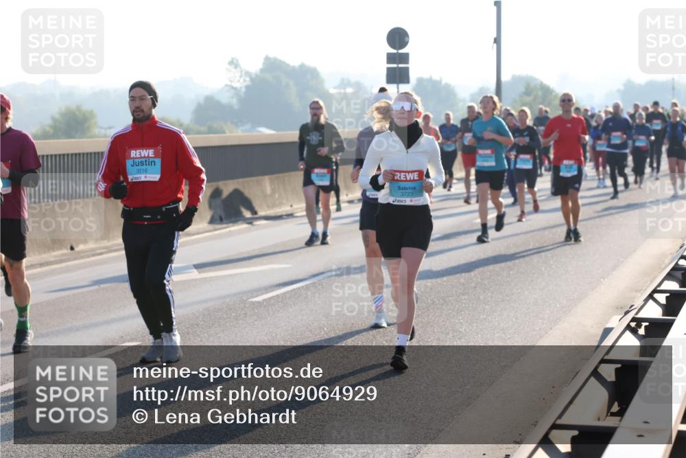 03.10.2025 - Köhlbrandbrückenlauf Lena Gebhardt http://msf.ph/oto/9064929 03.10.2025 09:22:00 Position 1 3216, 3723 meine-sportfotos.de