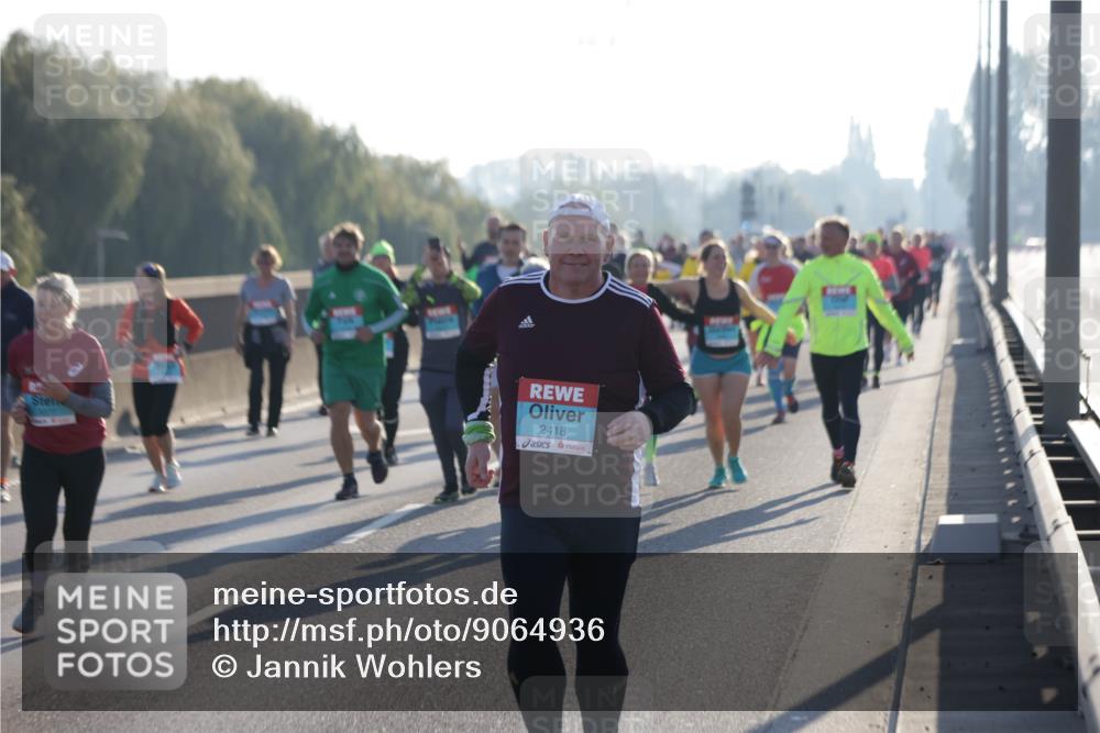 03.10.2025 - Köhlbrandbrückenlauf Jannik Wohlers http://msf.ph/oto/9064936 03.10.2025 09:25:55 Position 3 2418 meine-sportfotos.de
