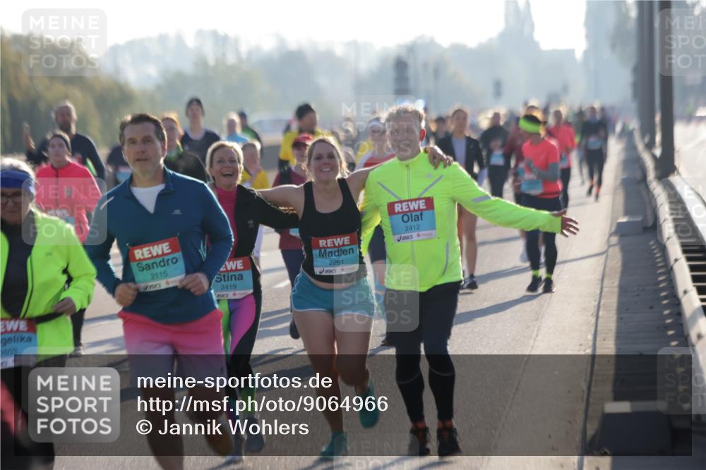 03.10.2025 - Köhlbrandbrückenlauf Jannik Wohlers http://msf.ph/oto/9064966 03.10.2025 09:25:57 Position 3 2803, 2115, 2419, 2261, 2412 meine-sportfotos.de