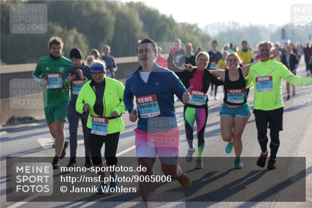 03.10.2025 - Köhlbrandbrückenlauf Jannik Wohlers http://msf.ph/oto/9065006 03.10.2025 09:25:59 Position 3 2603, 2115, 2419, 2261, 2412 meine-sportfotos.de