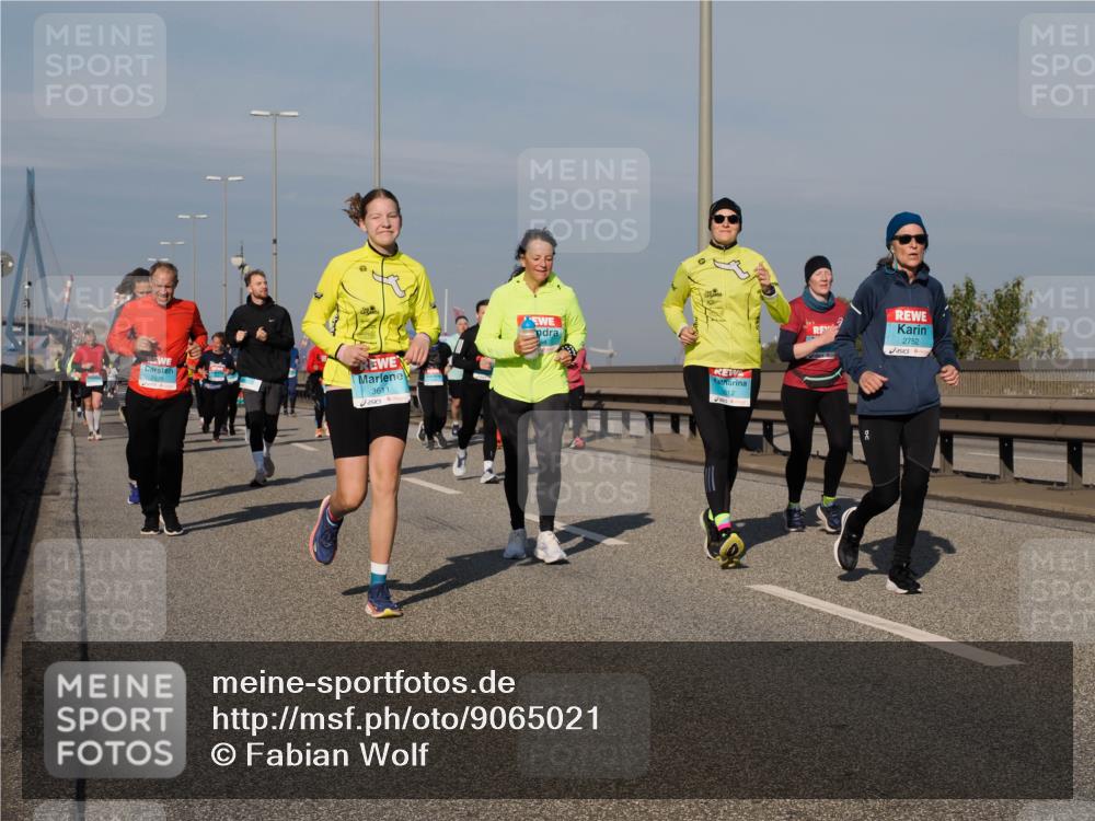 03.10.2025 - Köhlbrandbrückenlauf Fabian Wolf http://msf.ph/oto/9065021 03.10.2025 10:08:09 Position 3 2835, 361, 3612, 2752 meine-sportfotos.de
