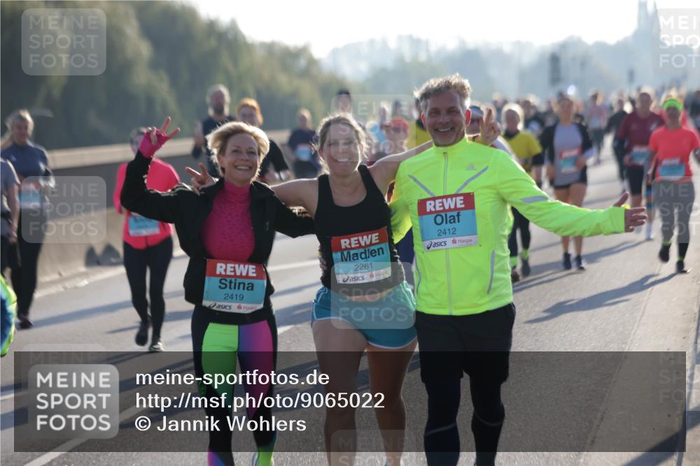 03.10.2025 - Köhlbrandbrückenlauf Jannik Wohlers http://msf.ph/oto/9065022 03.10.2025 09:26:00 Position 3 2419, 2261, 2412 meine-sportfotos.de