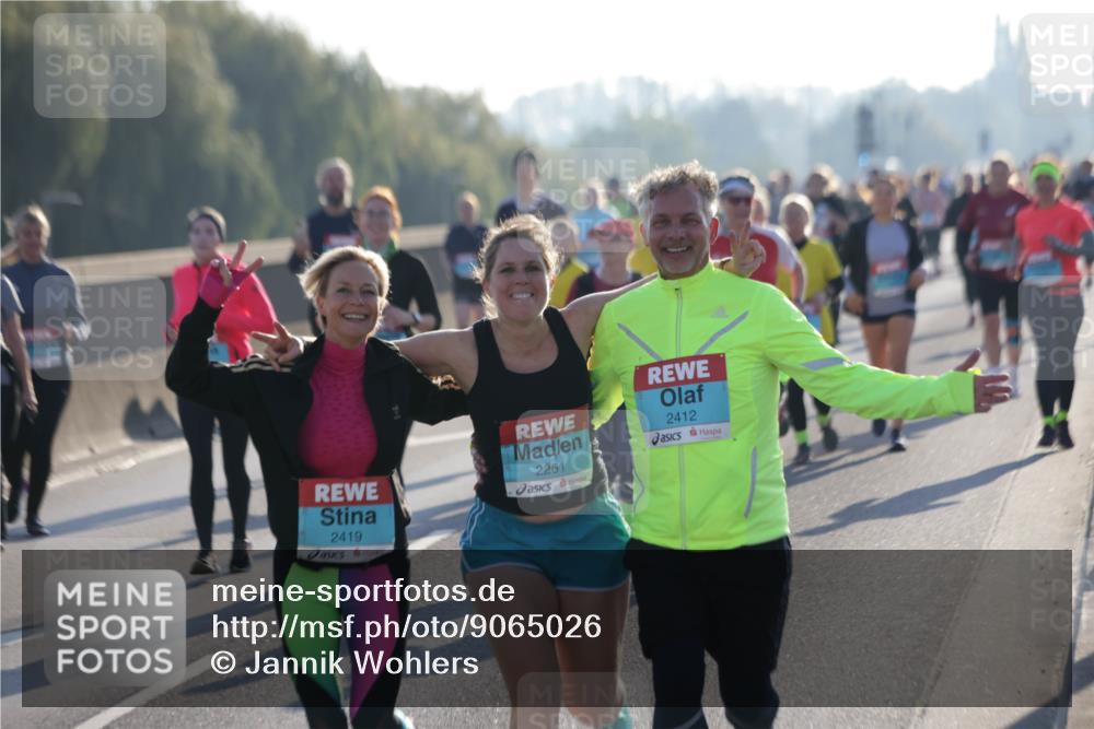 03.10.2025 - Köhlbrandbrückenlauf Jannik Wohlers http://msf.ph/oto/9065026 03.10.2025 09:26:00 Position 3 2419, 2261, 2412 meine-sportfotos.de