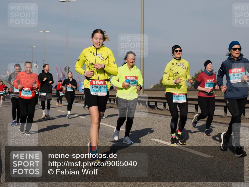 03.10.2025 - Köhlbrandbrückenlauf Fabian Wolf http://msf.ph/oto/9065040 03.10.2025 10:08:10 Position 3 2835, 3611, 454, 3612, 2614, 2752 meine-sportfotos.de