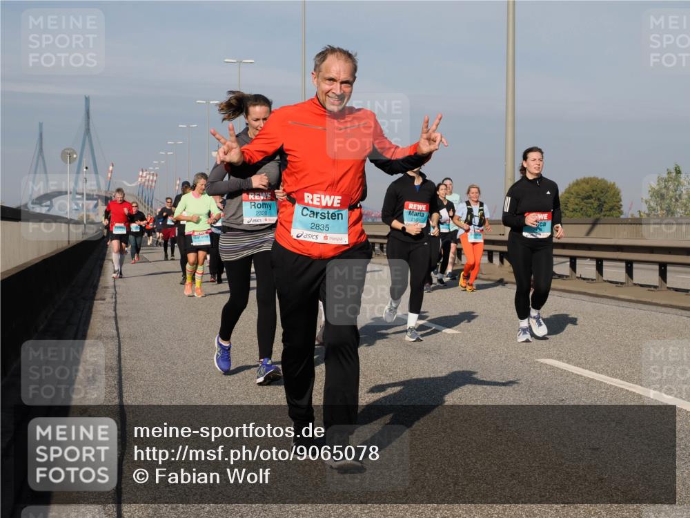 03.10.2025 - Köhlbrandbrückenlauf Fabian Wolf http://msf.ph/oto/9065078 03.10.2025 10:08:13 Position 3 2320, 2835 meine-sportfotos.de