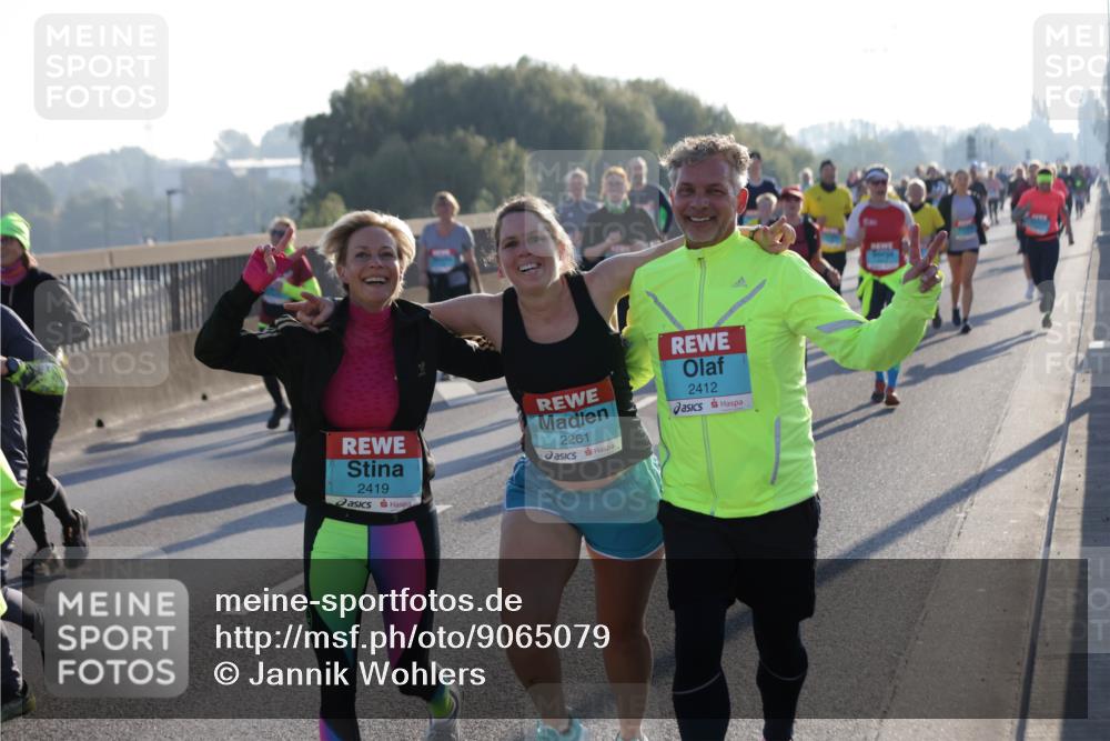 03.10.2025 - Köhlbrandbrückenlauf Jannik Wohlers http://msf.ph/oto/9065079 03.10.2025 09:26:02 Position 3 2419, 2261, 2412 meine-sportfotos.de