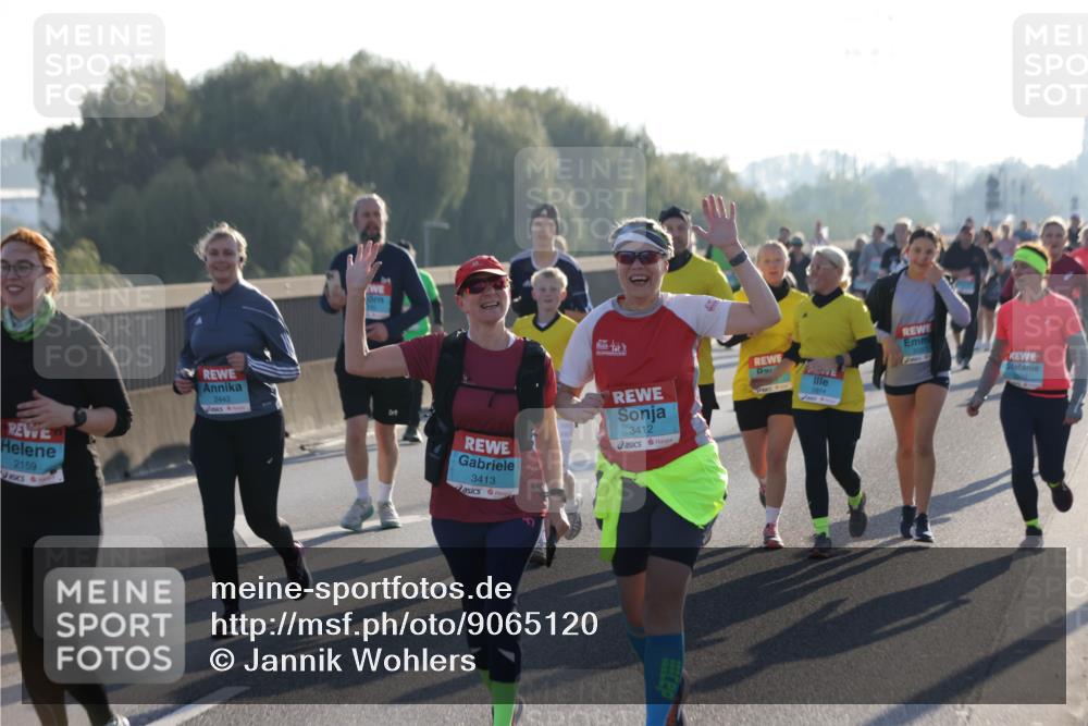 03.10.2025 - Köhlbrandbrückenlauf Jannik Wohlers http://msf.ph/oto/9065120 03.10.2025 09:26:05 Position 3 2159, 2443, 3413, 3412, 2874 meine-sportfotos.de