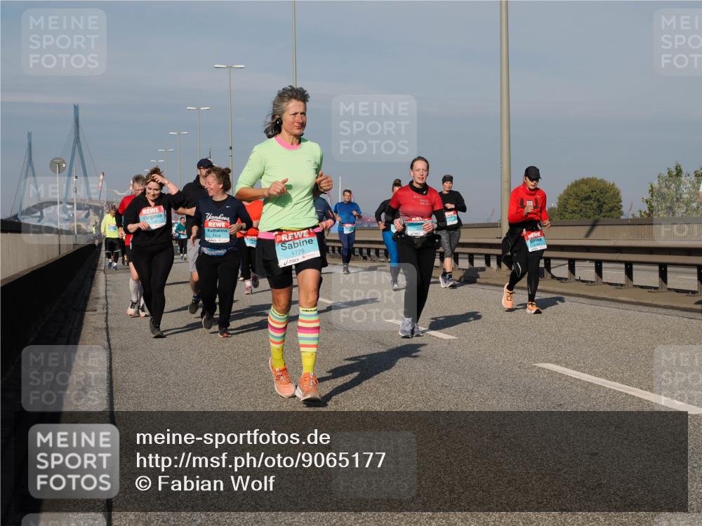 03.10.2025 - Köhlbrandbrückenlauf Fabian Wolf http://msf.ph/oto/9065177 03.10.2025 10:08:17 Position 3 1926, 1775 meine-sportfotos.de