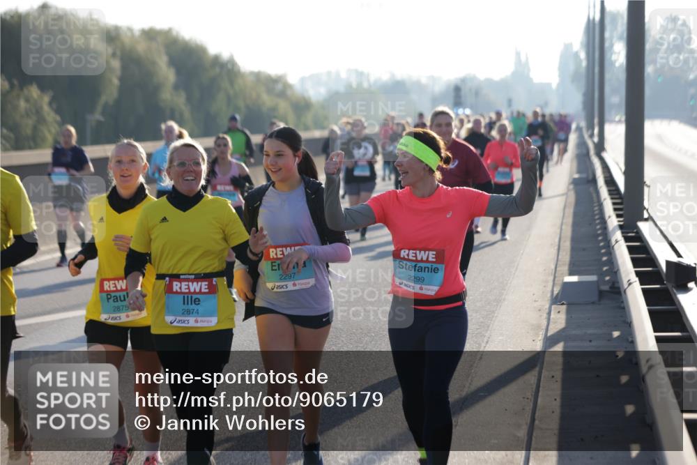 03.10.2025 - Köhlbrandbrückenlauf Jannik Wohlers http://msf.ph/oto/9065179 03.10.2025 09:26:08 Position 3 2875, 2874, 2297, 2299 meine-sportfotos.de