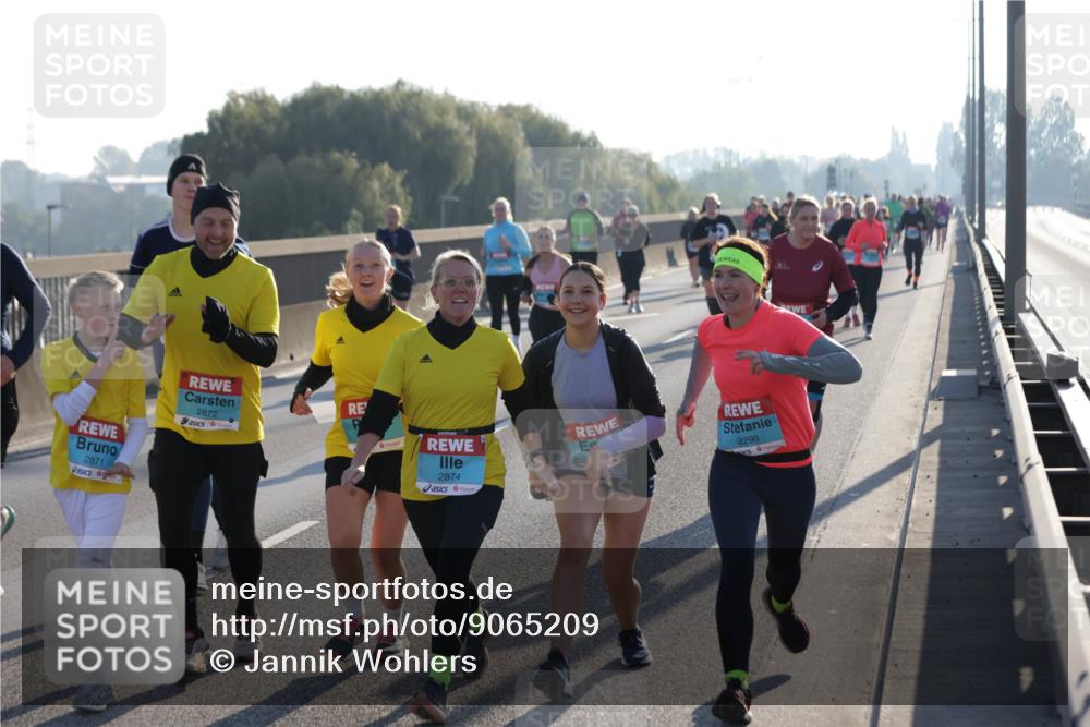 03.10.2025 - Köhlbrandbrückenlauf Jannik Wohlers http://msf.ph/oto/9065209 03.10.2025 09:26:09 Position 3 2871, 2872, 6, 2874, 2299 meine-sportfotos.de