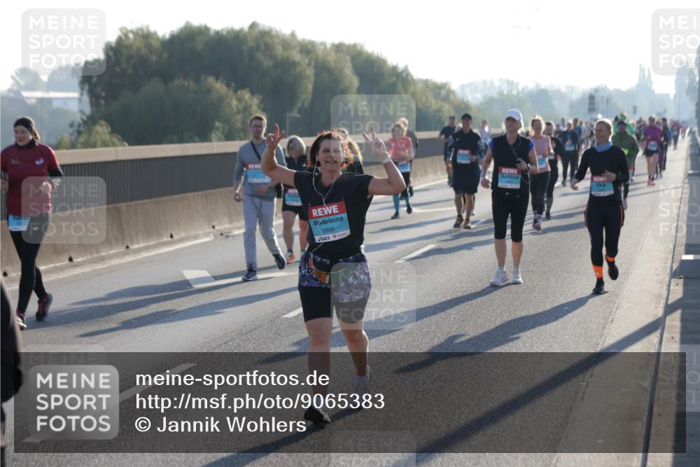 03.10.2025 - Köhlbrandbrückenlauf Jannik Wohlers http://msf.ph/oto/9065383 03.10.2025 09:26:20 Position 3 2936 meine-sportfotos.de