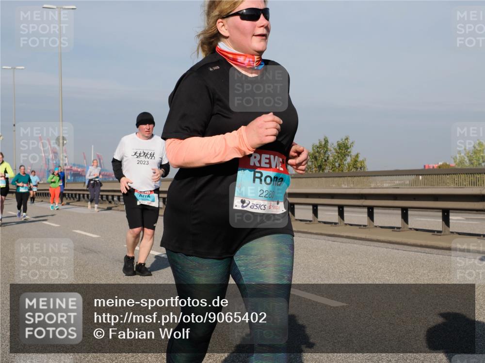 03.10.2025 - Köhlbrandbrückenlauf Fabian Wolf http://msf.ph/oto/9065402 03.10.2025 10:08:28 Position 3 2023, 2280 meine-sportfotos.de