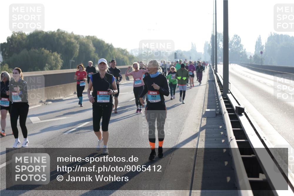 03.10.2025 - Köhlbrandbrückenlauf Jannik Wohlers http://msf.ph/oto/9065412 03.10.2025 09:26:22 Position 3 2553, 2550 meine-sportfotos.de