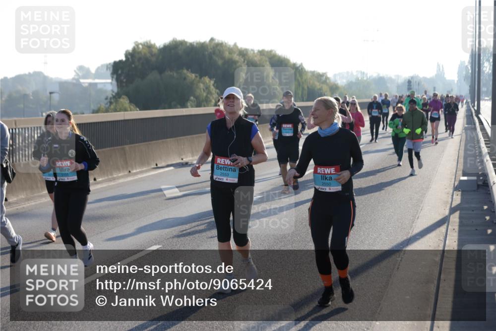 03.10.2025 - Köhlbrandbrückenlauf Jannik Wohlers http://msf.ph/oto/9065424 03.10.2025 09:26:23 Position 3 3103, 2553, 2550 meine-sportfotos.de
