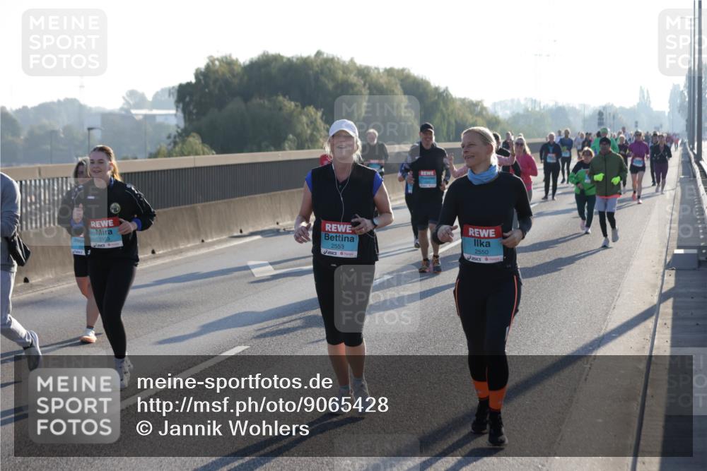 03.10.2025 - Köhlbrandbrückenlauf Jannik Wohlers http://msf.ph/oto/9065428 03.10.2025 09:26:24 Position 3 3103, 2553, 2550 meine-sportfotos.de