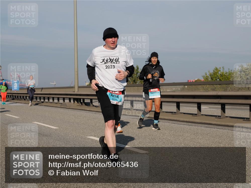 03.10.2025 - Köhlbrandbrückenlauf Fabian Wolf http://msf.ph/oto/9065436 03.10.2025 10:08:30 Position 3 16, 2023, 3, 2693 meine-sportfotos.de